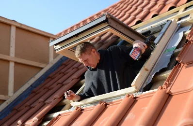 Pose de fenêtres de toit Velux à Saint-Nic